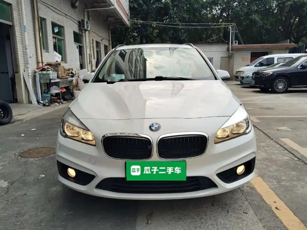 BMW 2 Series Gran Tourer 2015 218i Leading фото 3