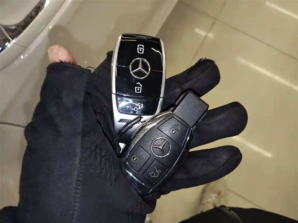 MERCEDES-BENZ CLS