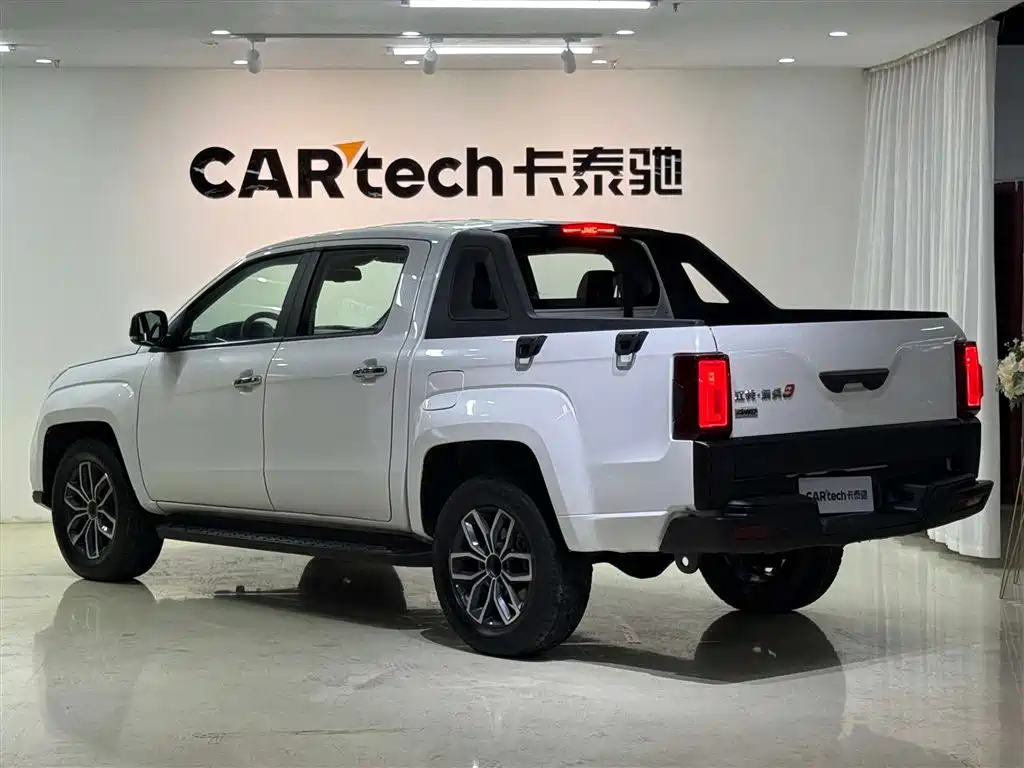 Jiangling Yuhu 9 2022 2022 2.0T Automatic Gasoline 4WD Comfort