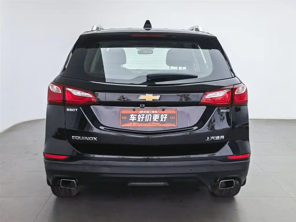 Chevrolet Equinox 2018 550T Automatic 4WD Pioneer Edition фото 4