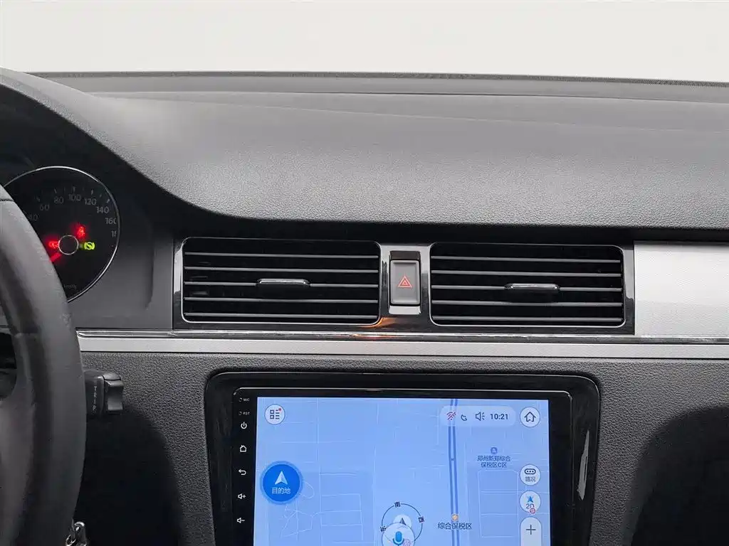 Volkswagen Bora 2014 1.6L Automatic Fashion Edition фото 12
