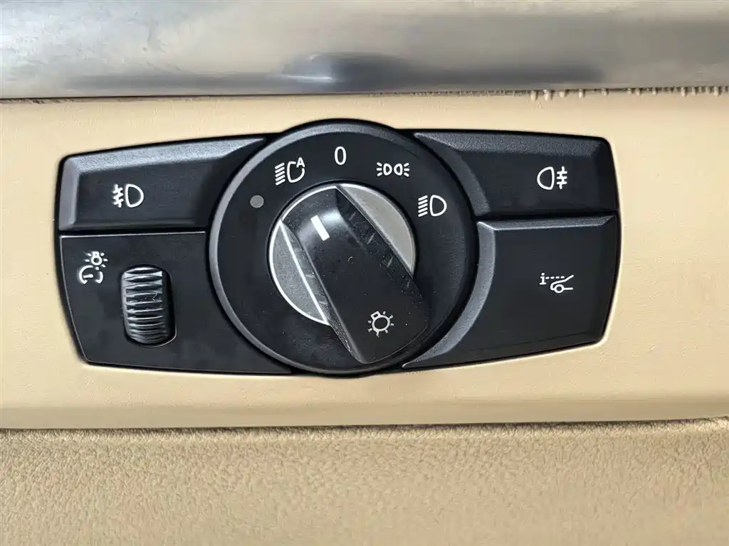 BMW X5 (Import) 2011 xDrive35i Luxury Edition фото 21