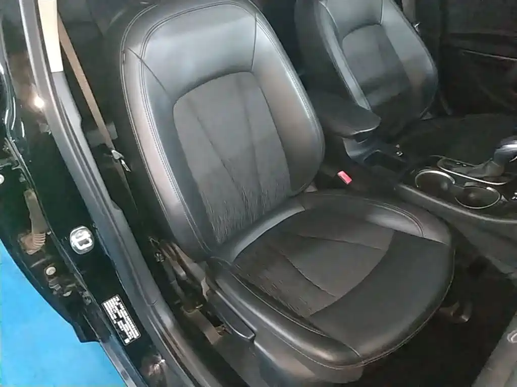 Buick Verano 2019 Sedan 20T Dual Clutch Leading фото 25