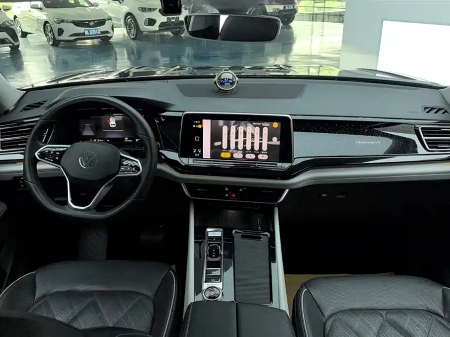 Volkswagen Teramont 2022 530 V6 4MOTION Premium Flagship фото 12
