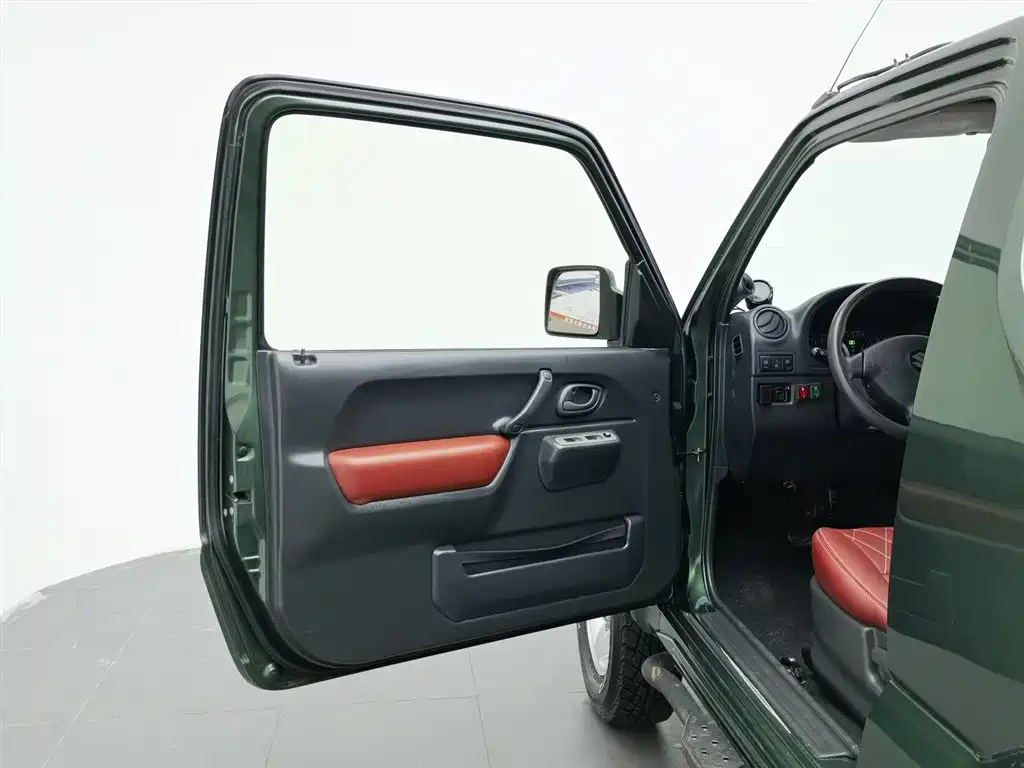 Suzuki Jimny (Import) 2012 1.3 AT JLX фото 8