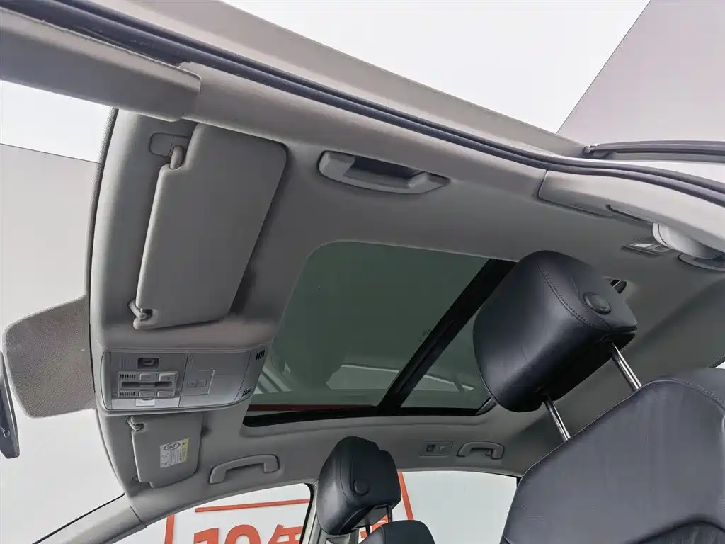 Volkswagen Magotan 2017 330TSI DSG Leading фото 14