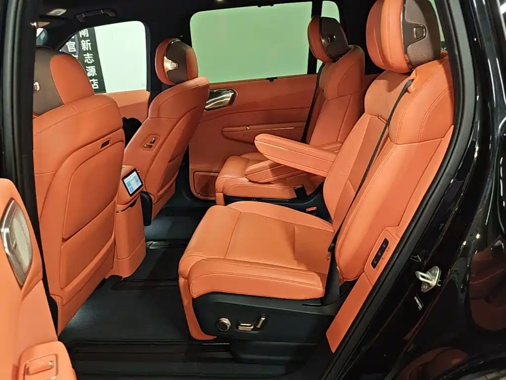 Lynk & Co 900 2025 2025 2.0T Ultra
