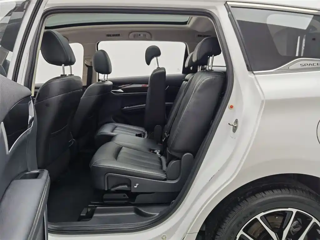 BYD Song MAX 2017 1.5T Auto Smart Elite 7-Seater фото 15