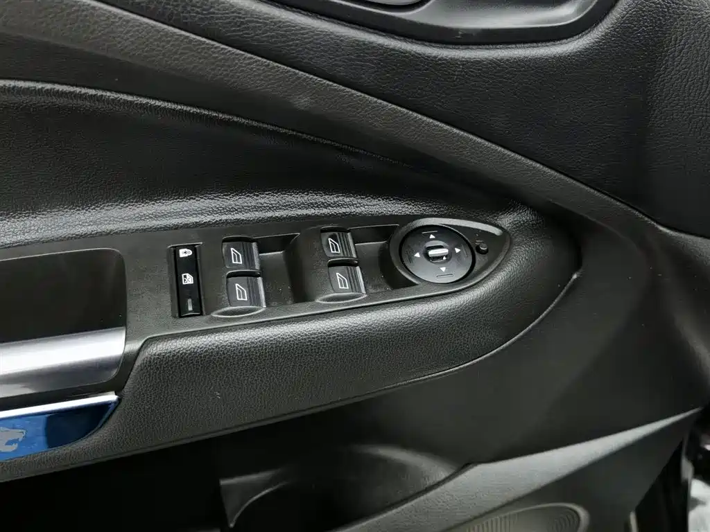 Ford Kuga 2018 EcoBoost 245 AWD Luxury Wing фото 9