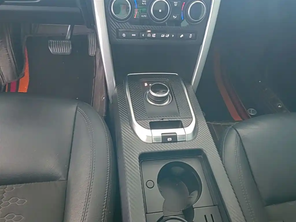 Land Rover Discovery Sport 2018 240PS PURE Edition фото 14