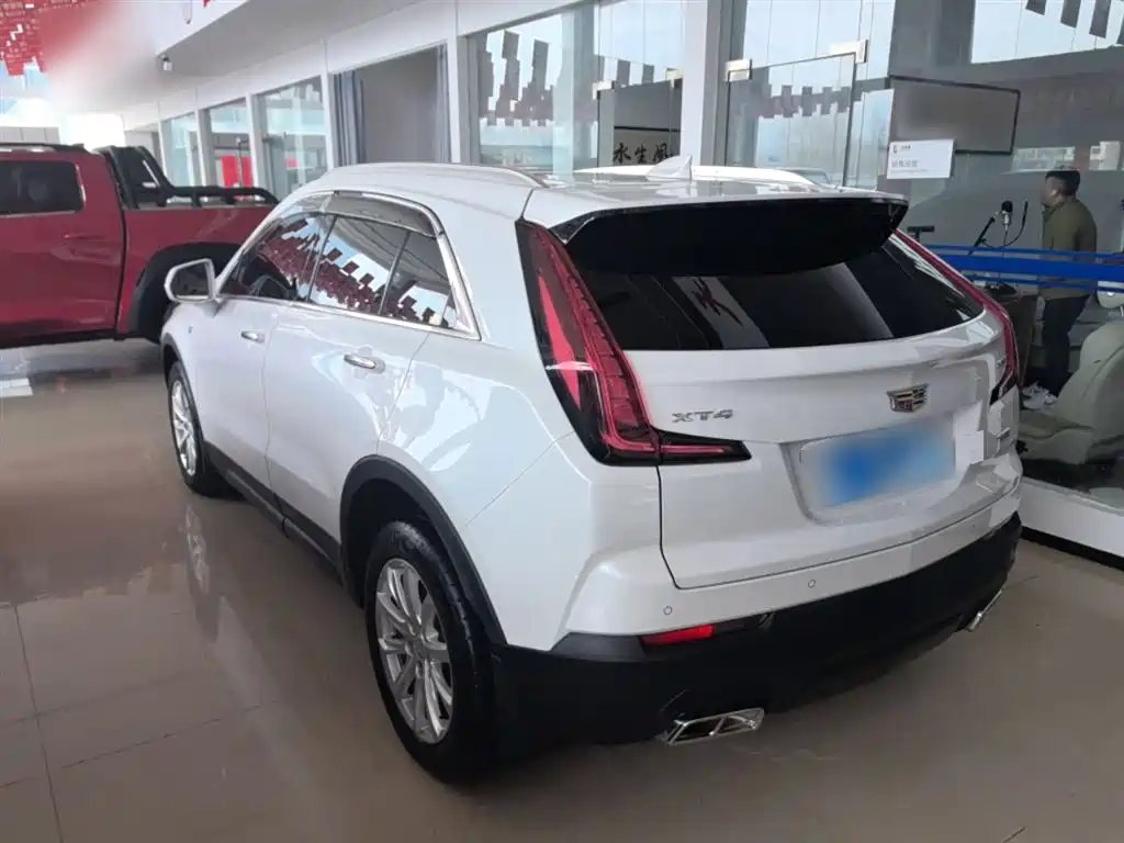 Cadillac XT4 2022 28T FWD Style фото 23