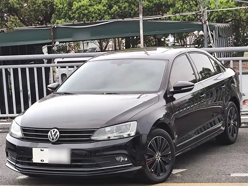 Volkswagen Sagitar 2018 1.6L Automatic Comfort