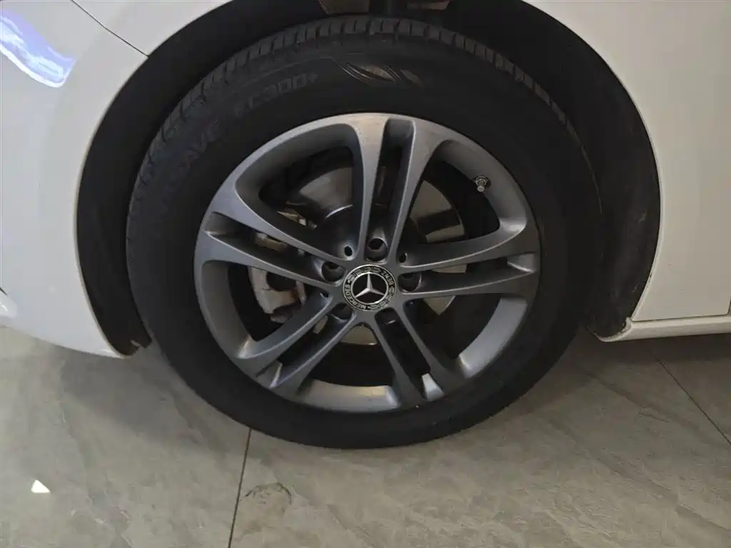 Mercedes-Benz A-Class 2020 A 200 L фото 23