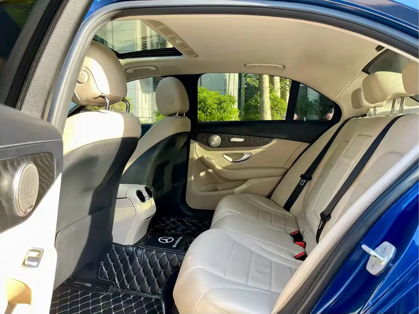 Mercedes-Benz C-Class 2015 Facelift C 180 L Sport фото 6