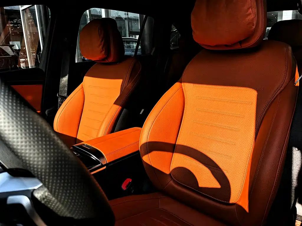Mercedes-Benz GLC 2024 GLC 300 L 4MATIC Dynamic 5-seater фото 11