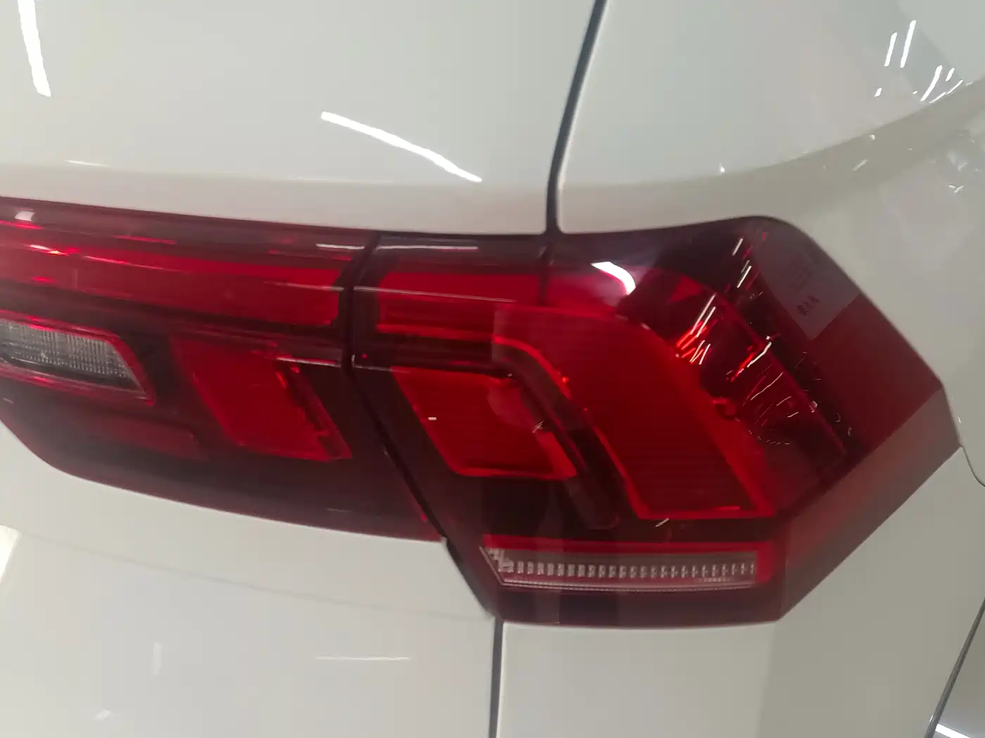 Volkswagen Tiguan L 2021 280TSI Automatic 2WD Smart фото 16