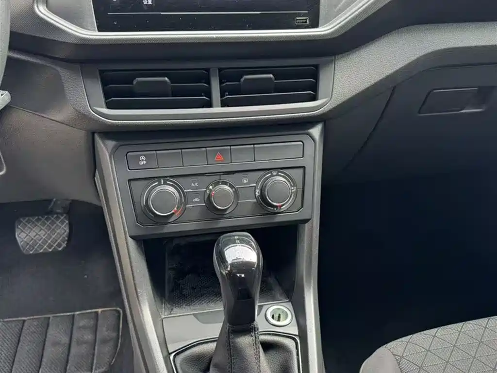 VOLKSWAGEN TU KAI
