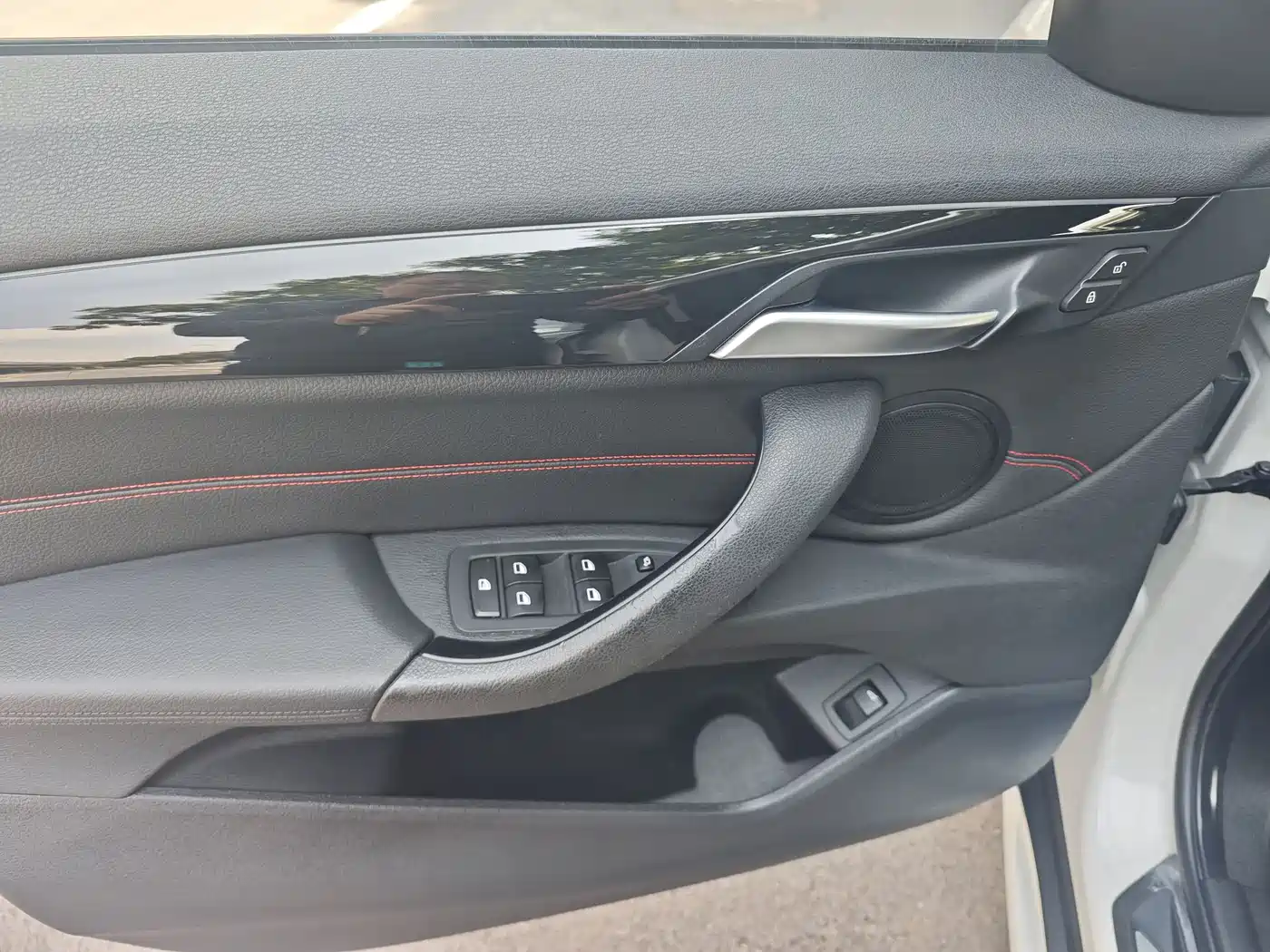 BMW X1 2016 xDrive20Li Luxury Model фото 14