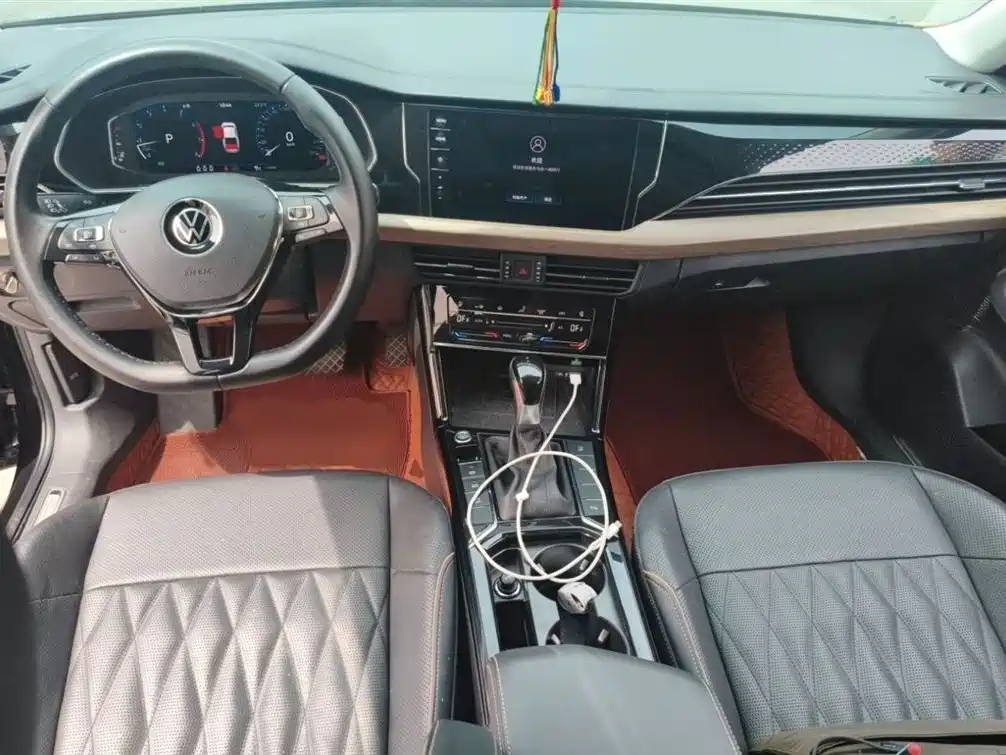Volkswagen Passat 2021 Model 330TSI Luxury Edition фото 15