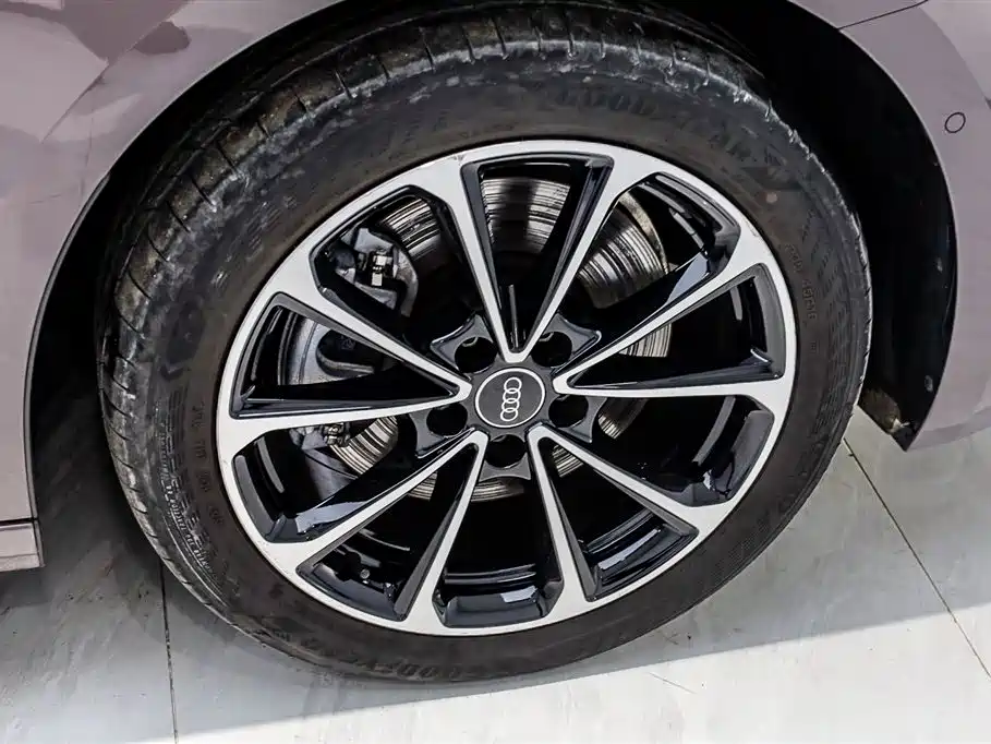 Audi A5L 2025 2.0T Sport Edition Plus фото 30