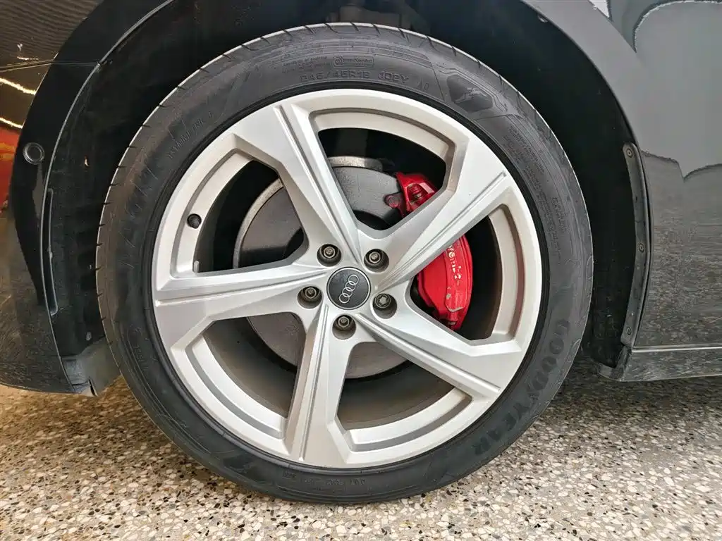 Audi A6L 2020 45 TFSI quattro Premium Elegance фото 18