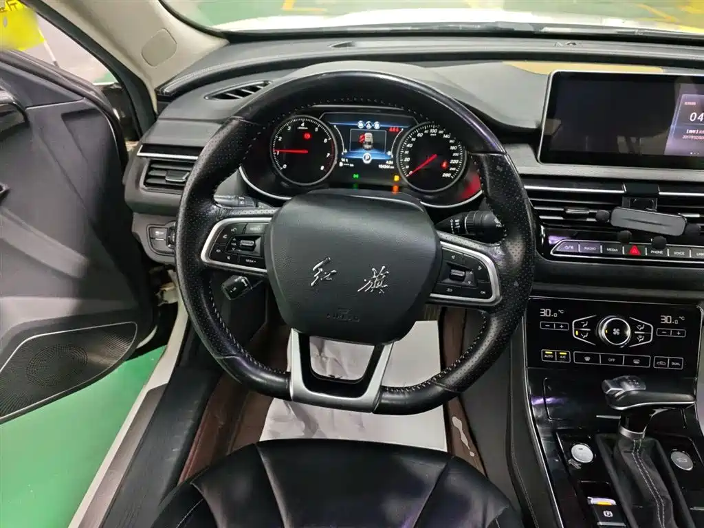 Hongqi H5 2018 30TD Smart Connect Agile Edition фото 4