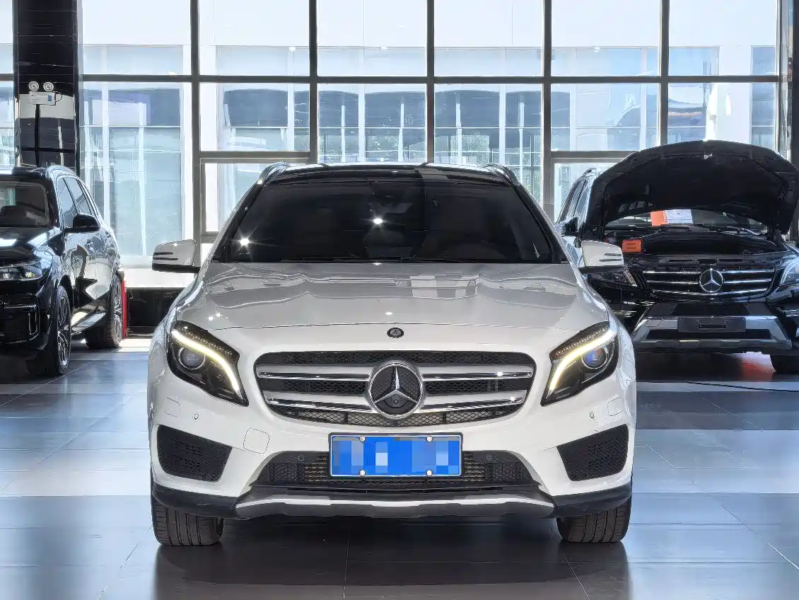 Mercedes-Benz GLA 2016 GLA 260 4MATIC Sport фото 2