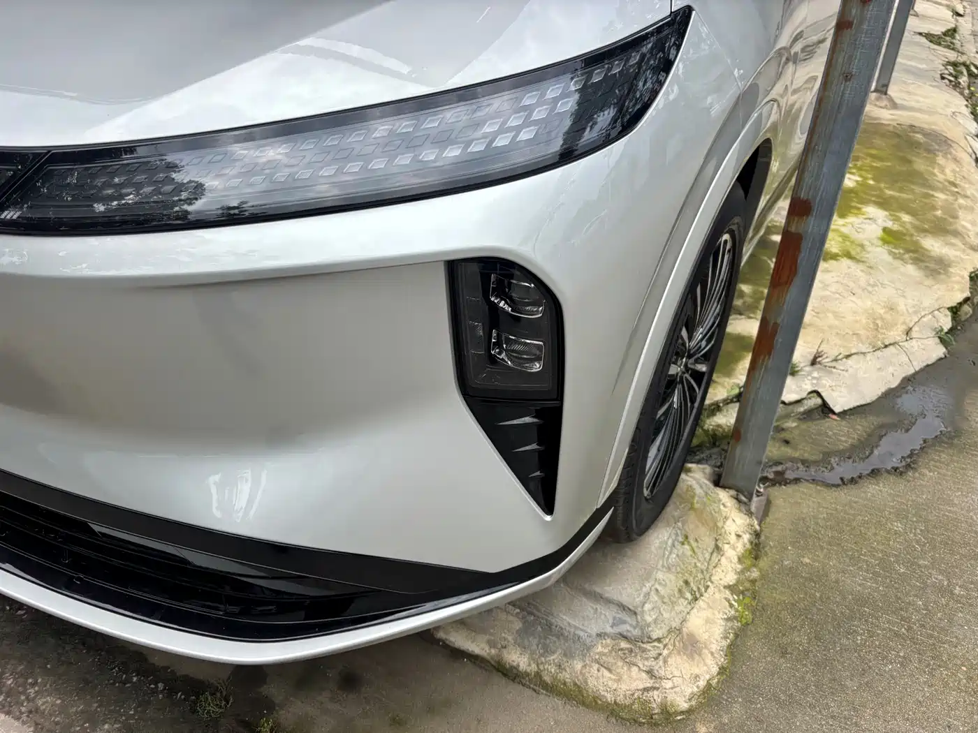 Dongfeng Aeolus L8 2025 Plug-in Hybrid фото 2