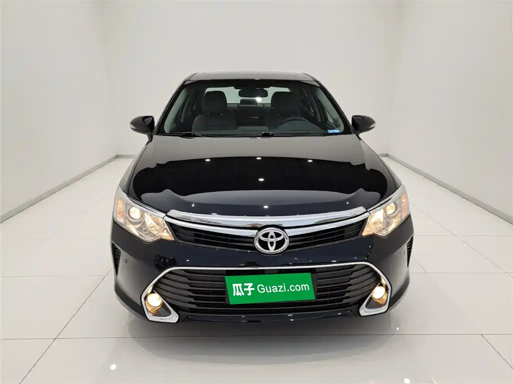Toyota Camry 2015 2.0G Leading Edition фото 3