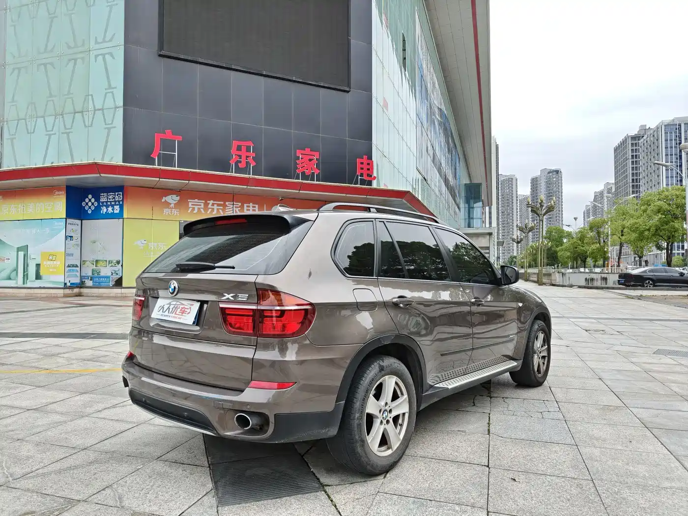 BMW X5 (Import) 2011 xDrive35i Leading Edition фото 5
