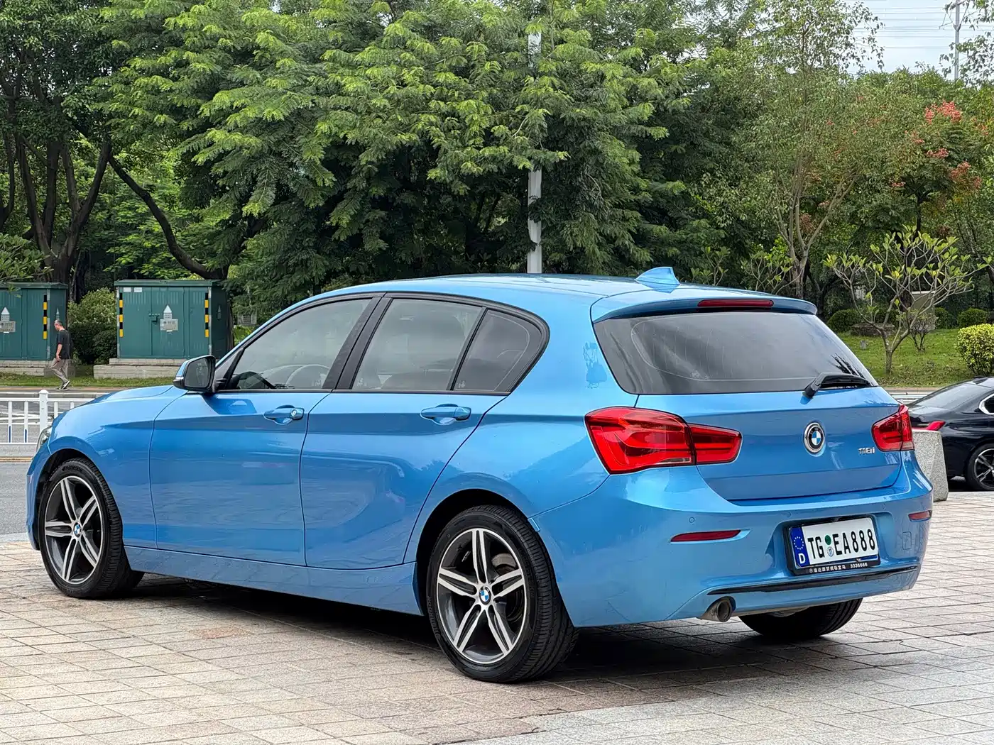 BMW 1 Series (Import) 2019 2018 118i Sport Design Package
