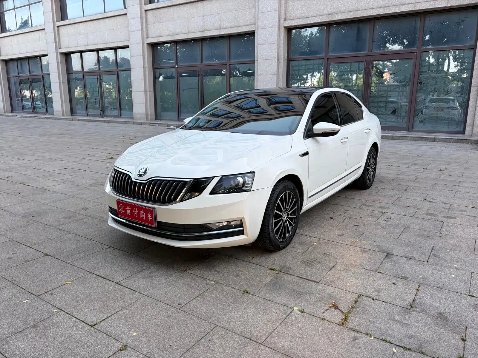 Photo 1 - Škoda Octavia