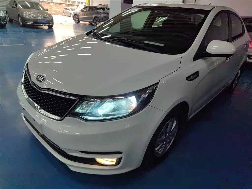 Kia K2 2015 Sedan 1.4L AT GLS
