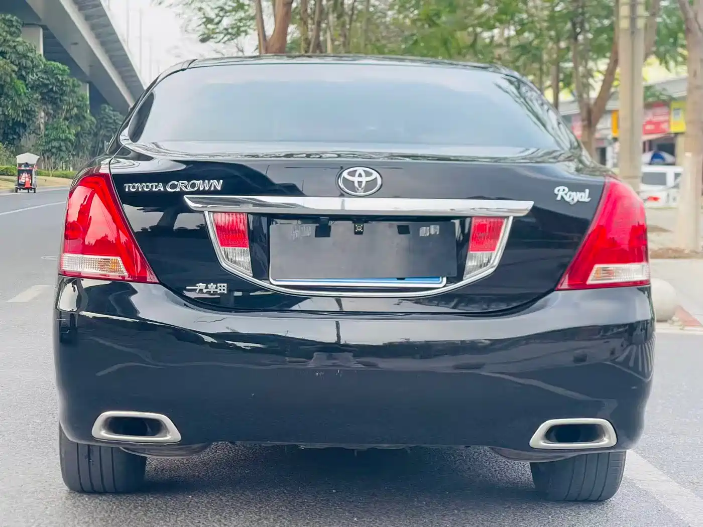 Toyota Crown 2010 2.5L Royal фото 4