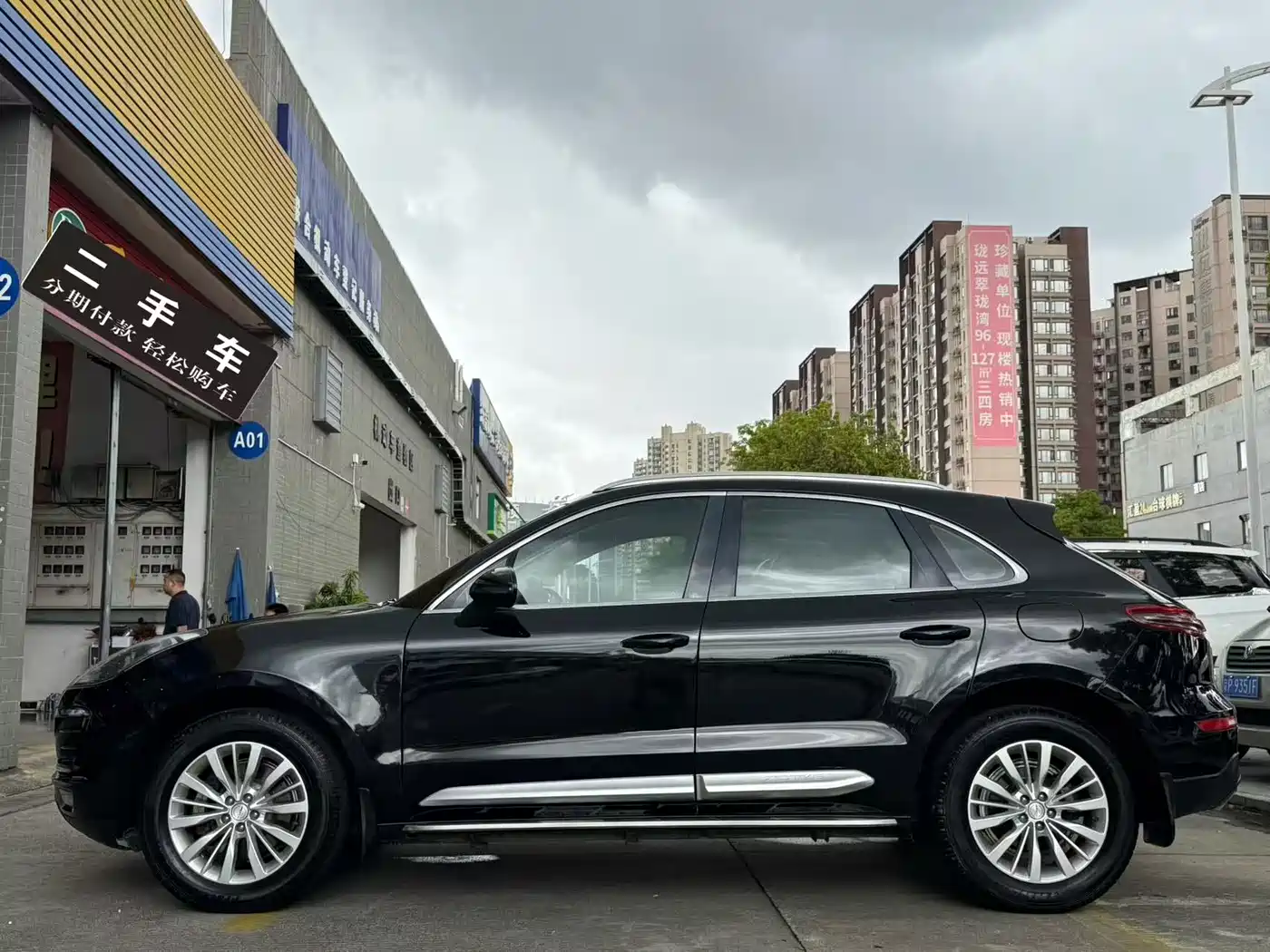 Фото 6 - Zotye SR9