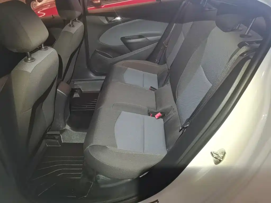 Chevrolet Cruze 2018 2018 320 Automatic Pioneer Sunroof Edition