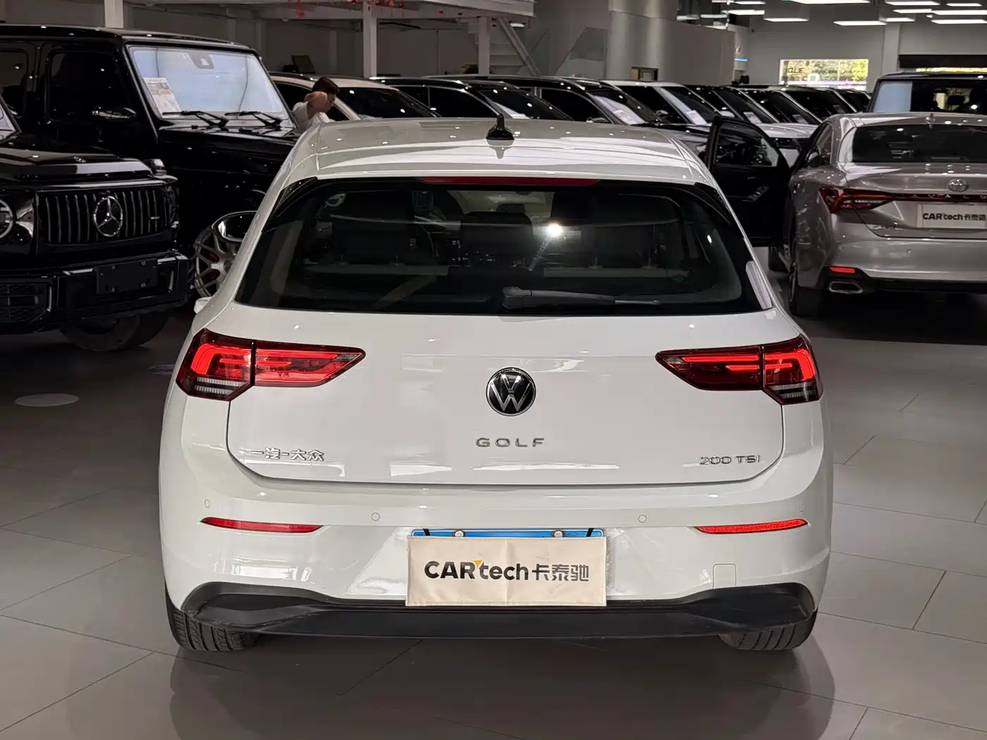 Volkswagen Golf 2023 Model 200TSI DSG фото 6
