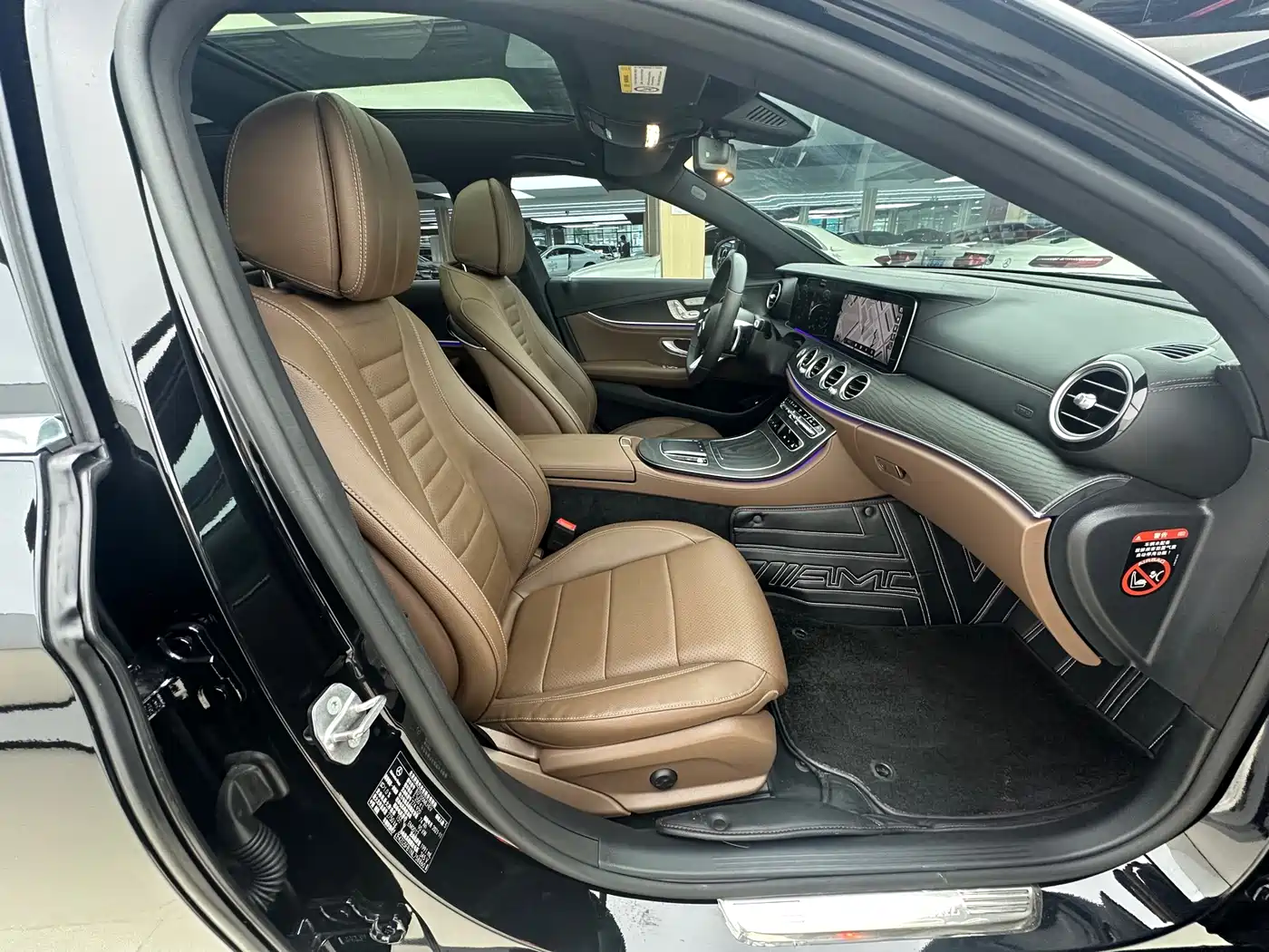 Mercedes-Benz E-Class New Energy 2022 E 350 e L Plug-in Hybrid Sedan фото 24