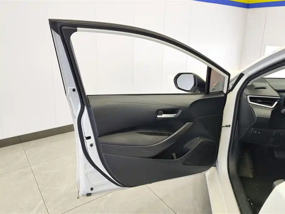Toyota Corolla 2022 1.2T S-CVT Pioneer PLUS Edition фото 7