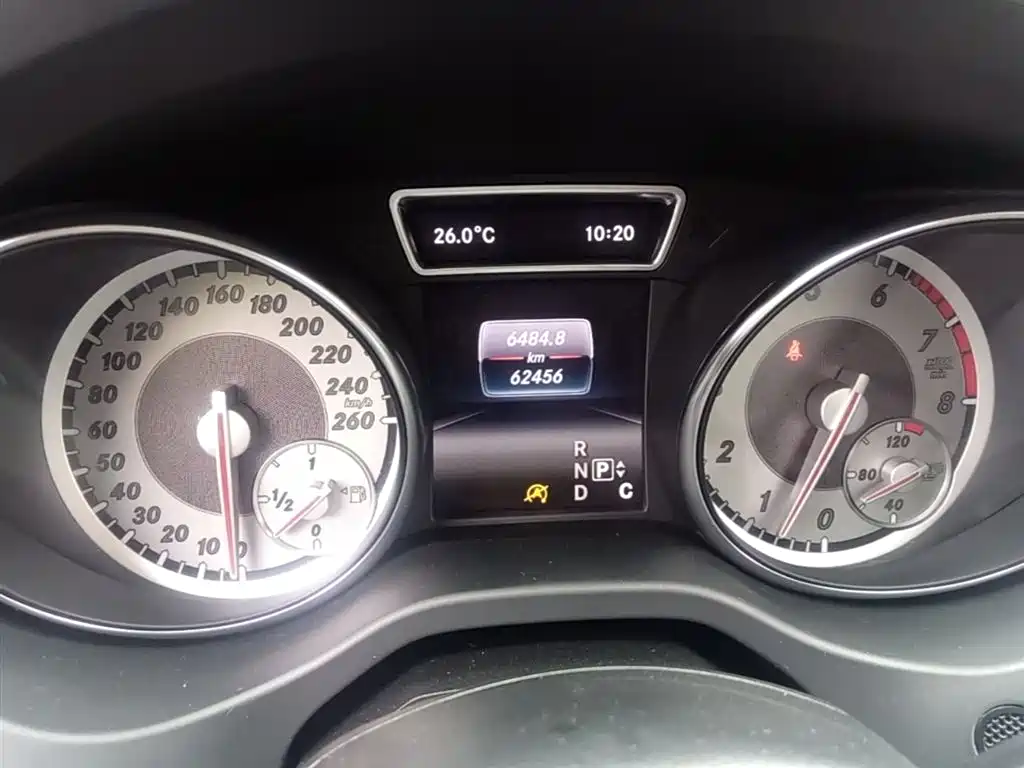 Mercedes-Benz CLA (Import) 2016 CLA 200 Fashion фото 12
