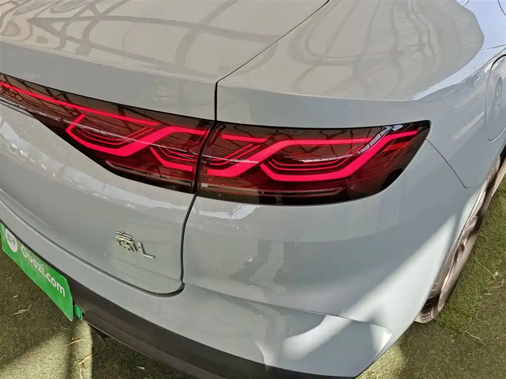 BYD Qin L 2024 DM-i 80KM Leading Edition фото 24