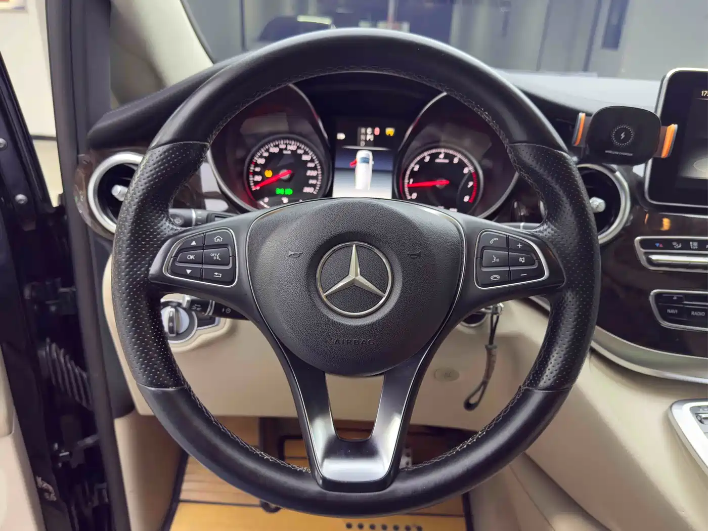 Mercedes-Benz V-Class 2018 V 260 Pilot Edition China V фото 7