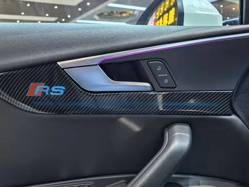 Audi A4L 2022 40 TFSI Fashion Dynamic фото 13