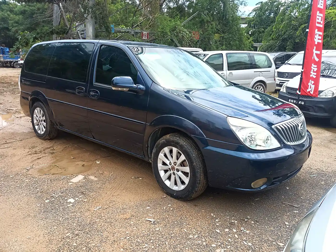 Buick GL8 2012 2.4L BASE Comfort фото 2