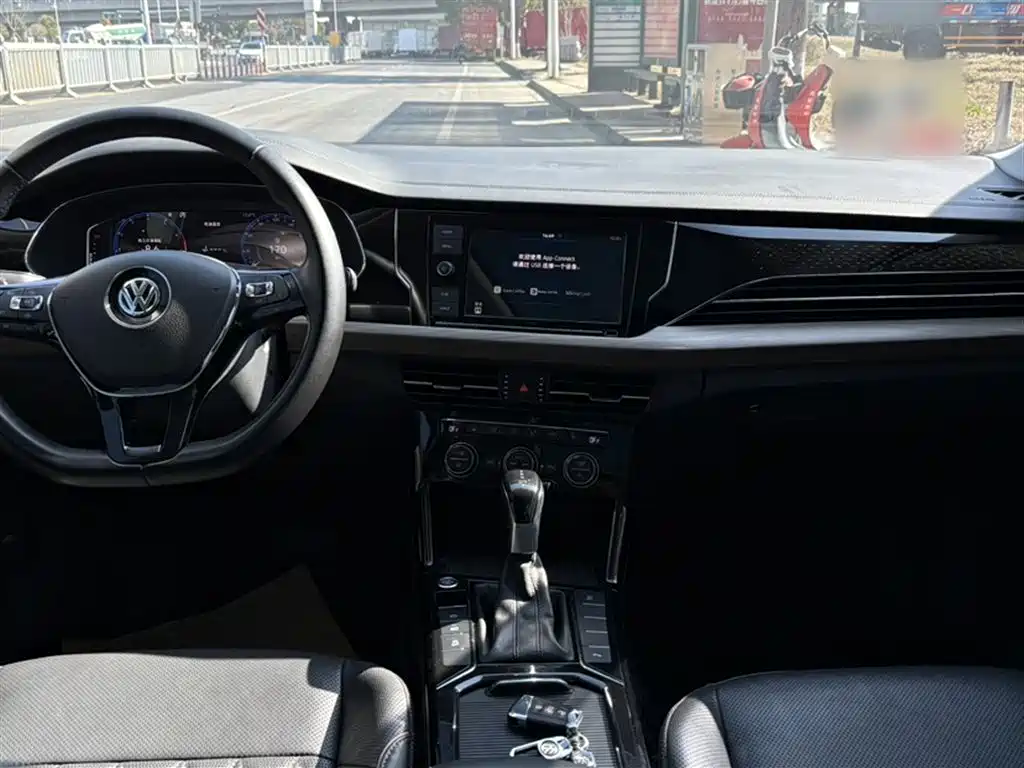 Volkswagen Passat 2019 330TSI Luxury Edition China VI фото 14