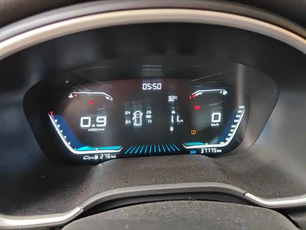 SWM Motor SWM G05 2020 2019 2.0L Manual Luxury Model