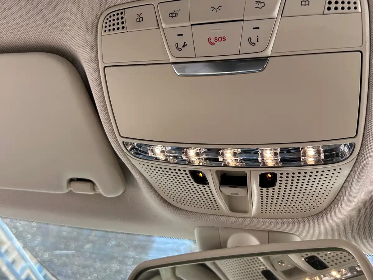 Mercedes-Benz C-Class 2015 Facelift C 180 L Sport фото 21