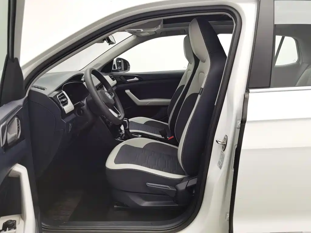 Volkswagen Tharu, миниатюра 10