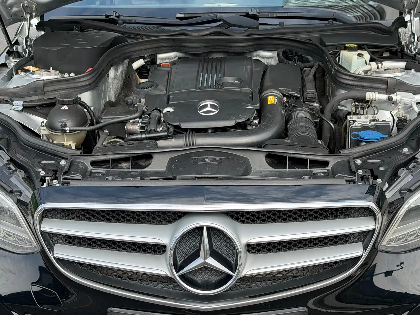 Mercedes-Benz E-Class 2014 E 260 L Sport фото 18