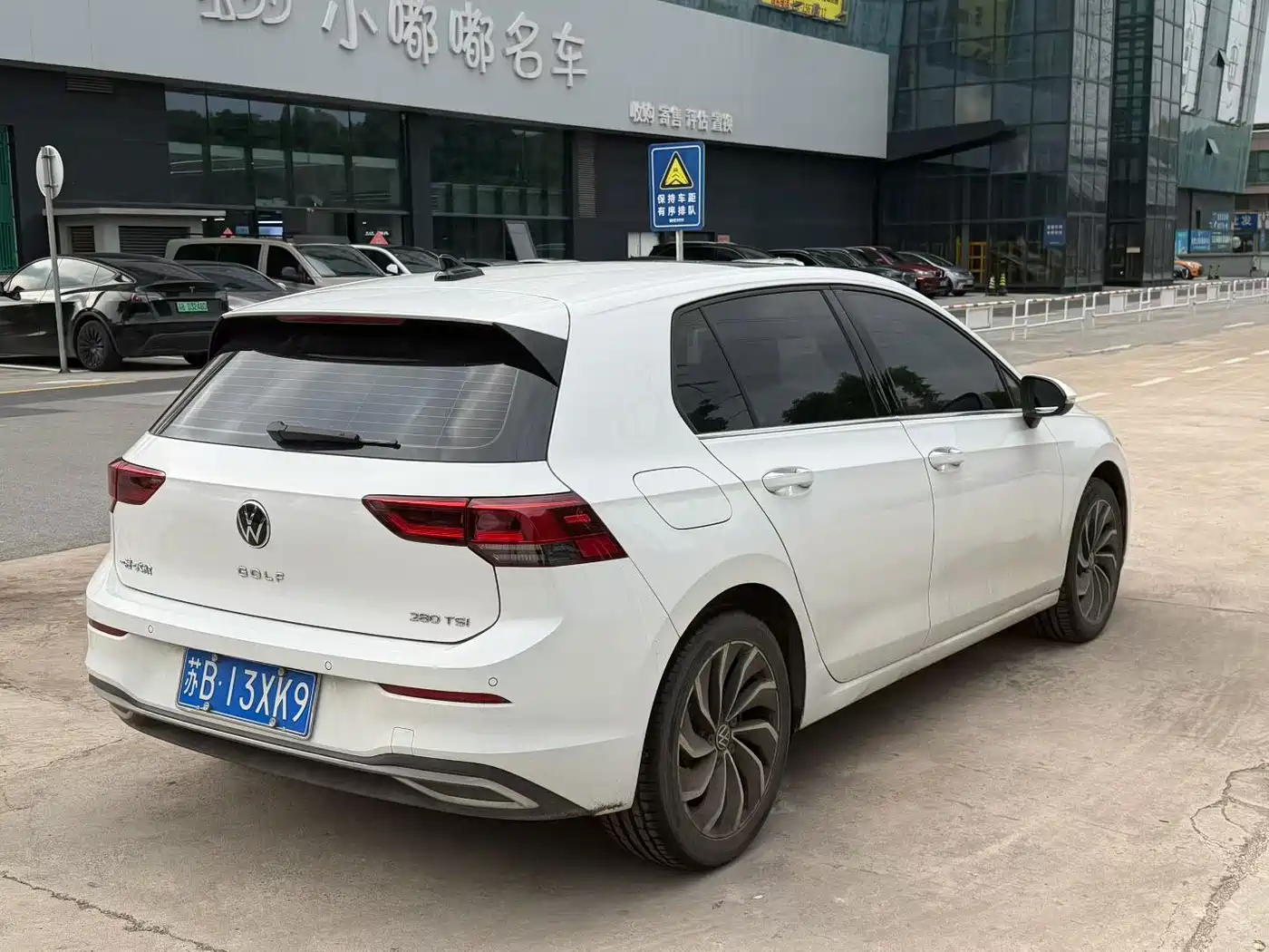 Volkswagen Golf 2023 280TSI DSG Pro фото 3